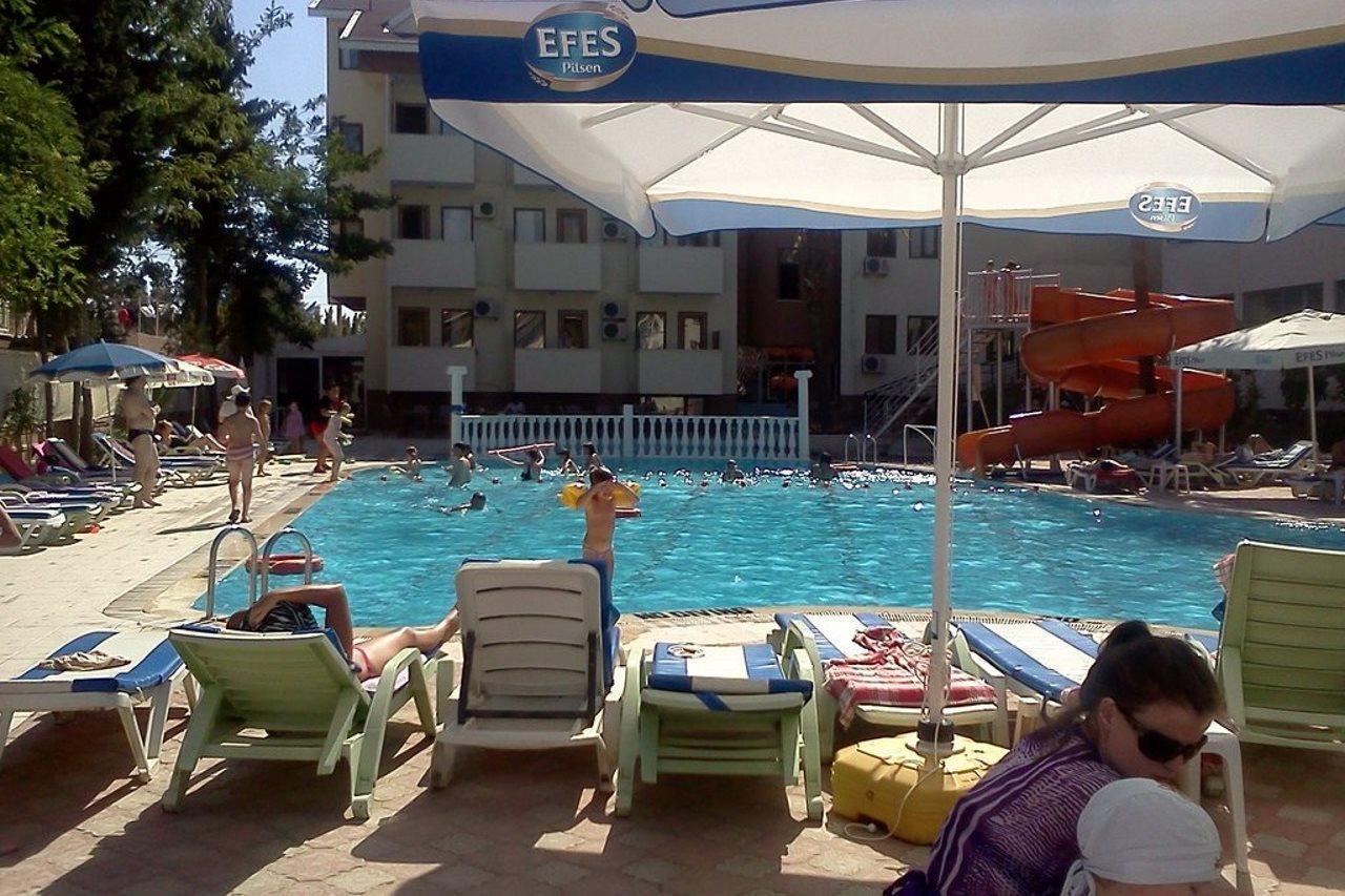 Side Yesiloez Hotel エクステリア 写真